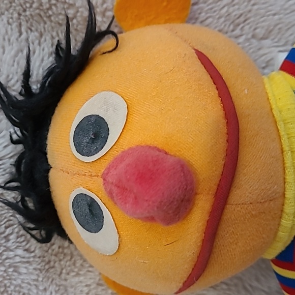 Ernie - Picture 2 of 2